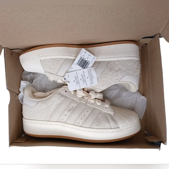 Adidas Superstar XLG Womens White Sneakers with Gum Sole - Picture 7 of 7